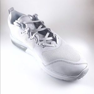 Women's Nike Air Max White NWT Size 9.5